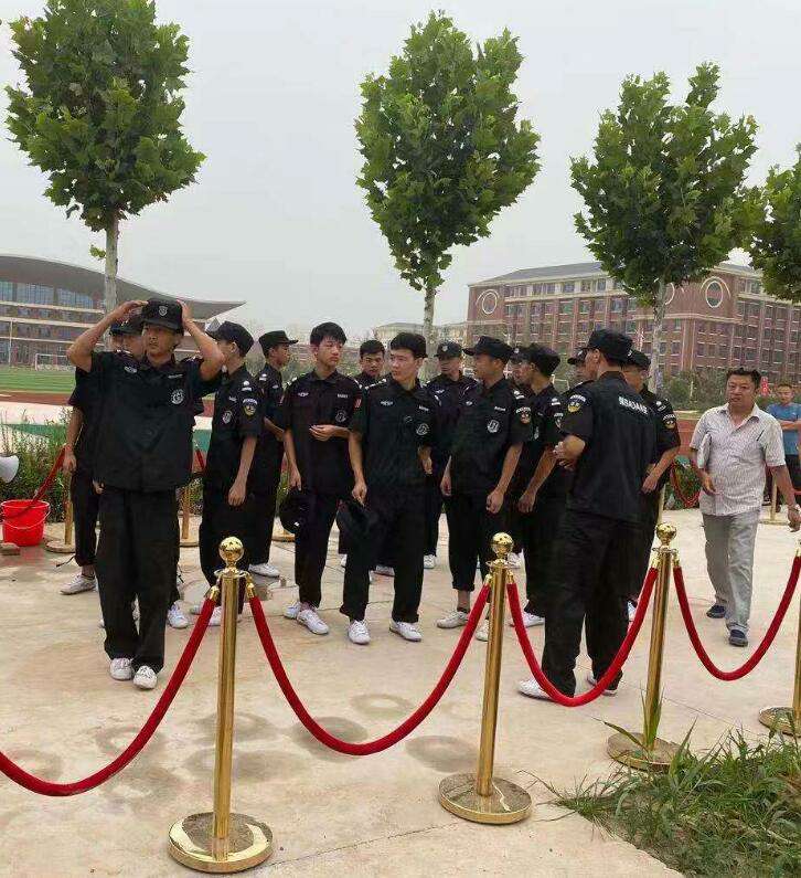  园保安老弱病现状仍是一大痛点